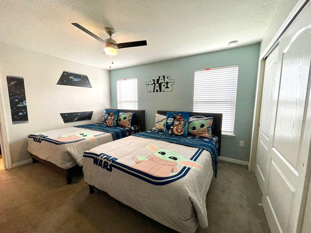 Home 8 Bdrm at Windsor Westside With Top Amenities