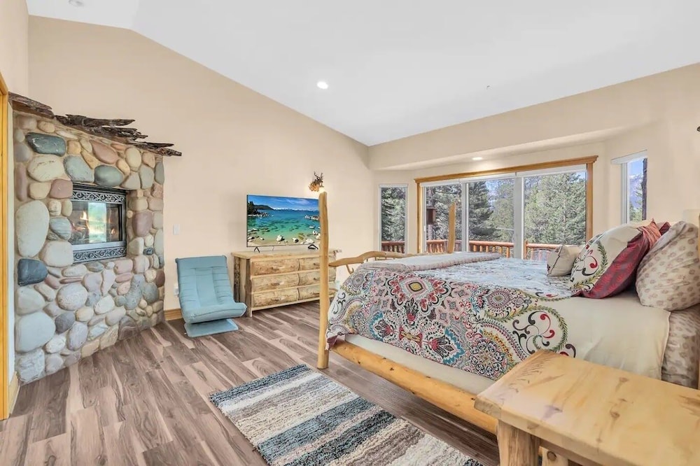 Lake Tahoe Vacations - 1603 Bel Aire Circle 3 Bedroom Home by RedAwning - Property Image 25