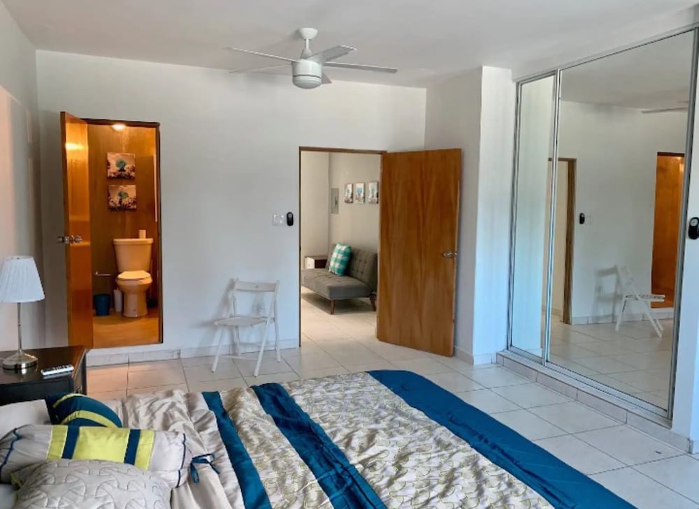 Alojamiento Vacacional Playa Isla Verde view 5