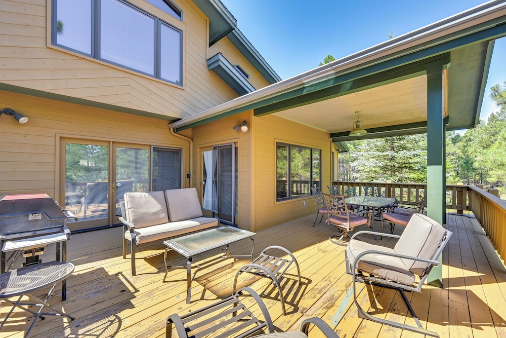 Forested Home in Flagstaff w/ Large Deck & Grill!