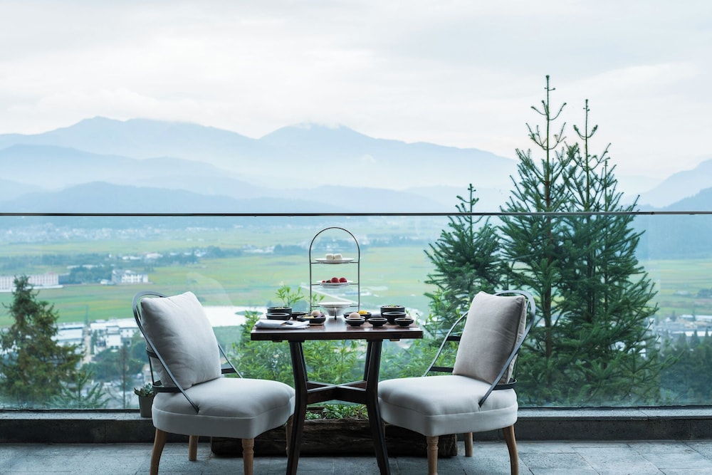 Tengchong Budu Hot Spring Resort Hotel