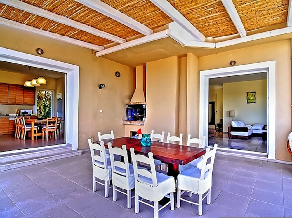 disCrete Villa Episkopi
