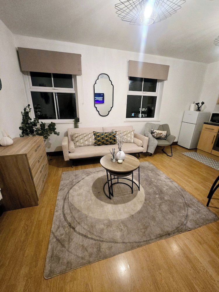 Southampton City View Apartment