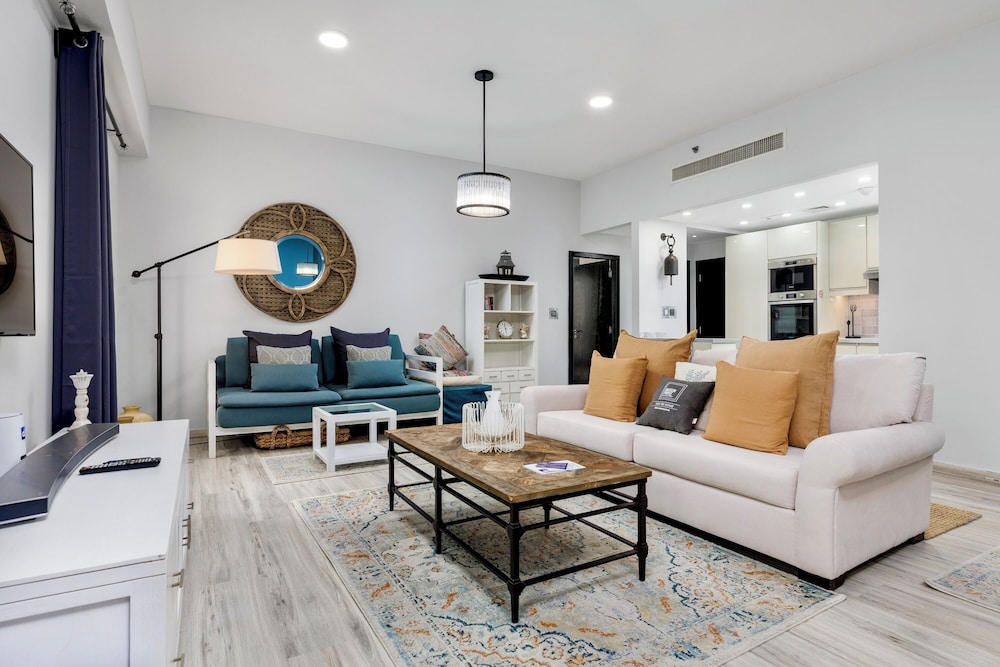 Maison Privee -Serene & Luxury Retreat in the Heart of JBR Beach