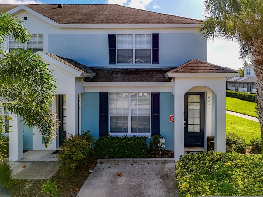 3 Bed Windsor Hills Townhome by Clubhouse Pool view 2
