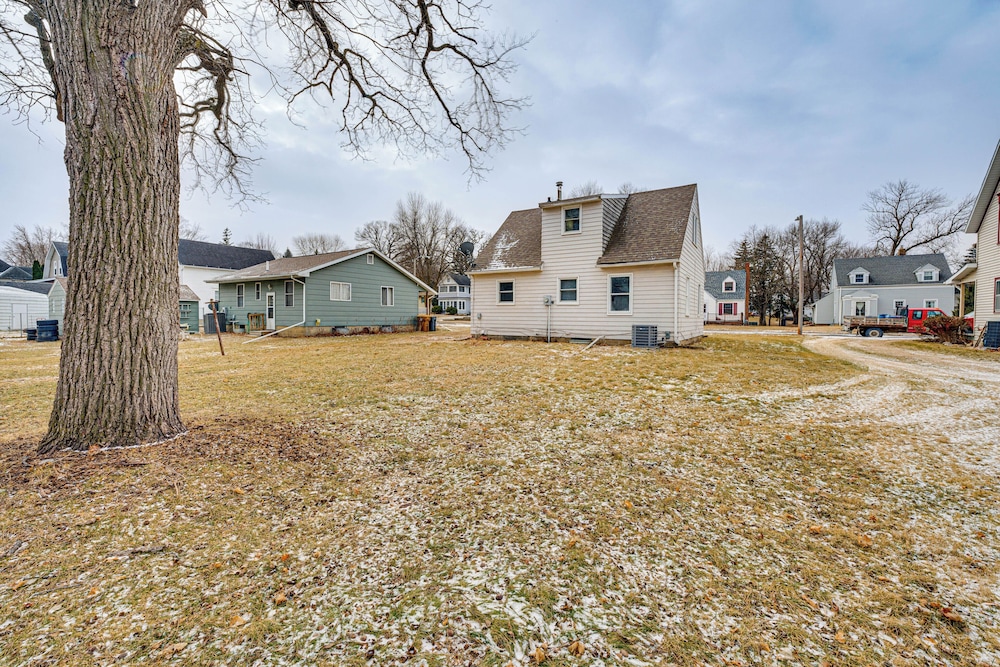 Hike, Fish & Boat: Lake Mills Home w/ Yard