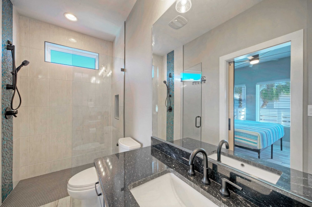 Private Pool+hot Tub, Near the Beach, Gulf Glimpse Marlin Cove by Avantstay