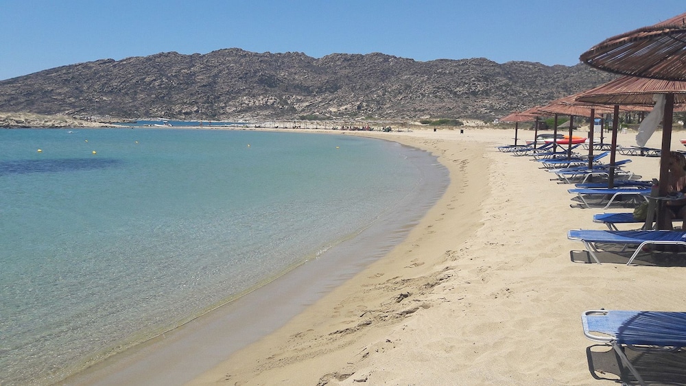 Grandma Vasiliki Rooms To Let