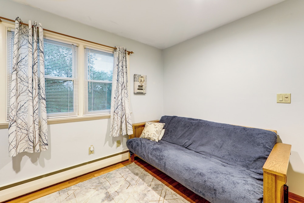 < 1 Mi to Main St: Rural Gem in Cherry Valley