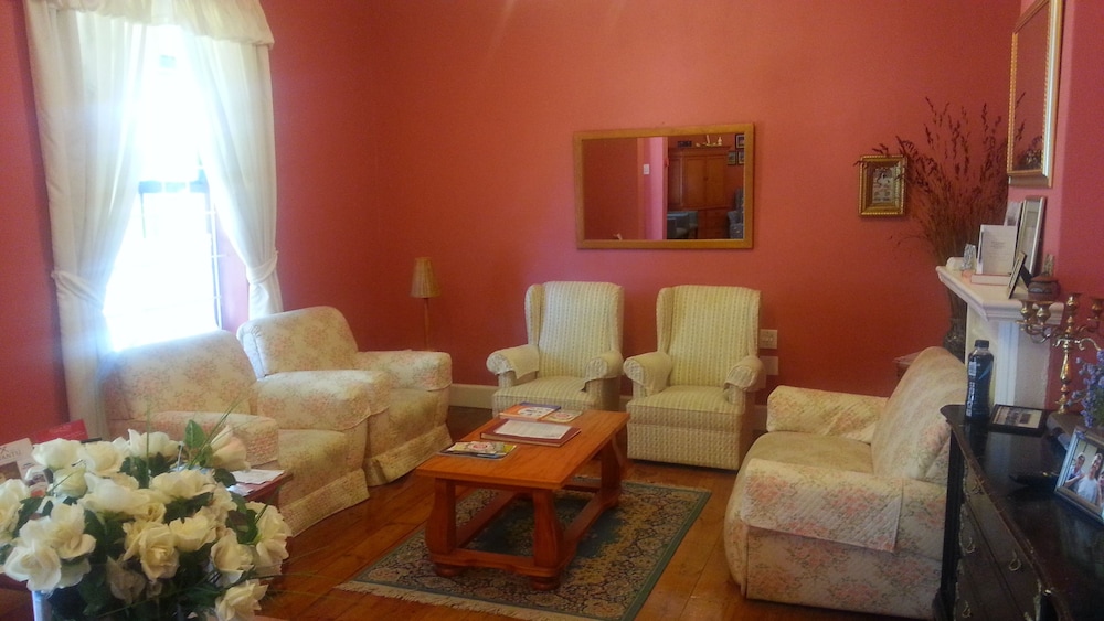 District Six Guesthouse