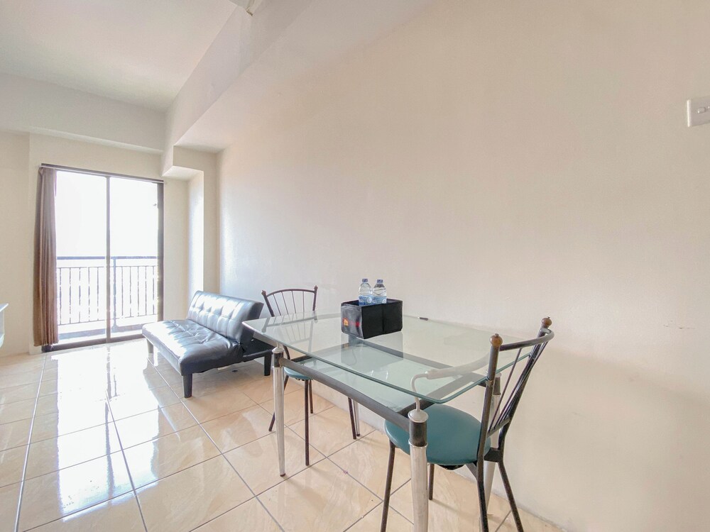 Scenic View 2Br At Apartment Tamansari Panoramic