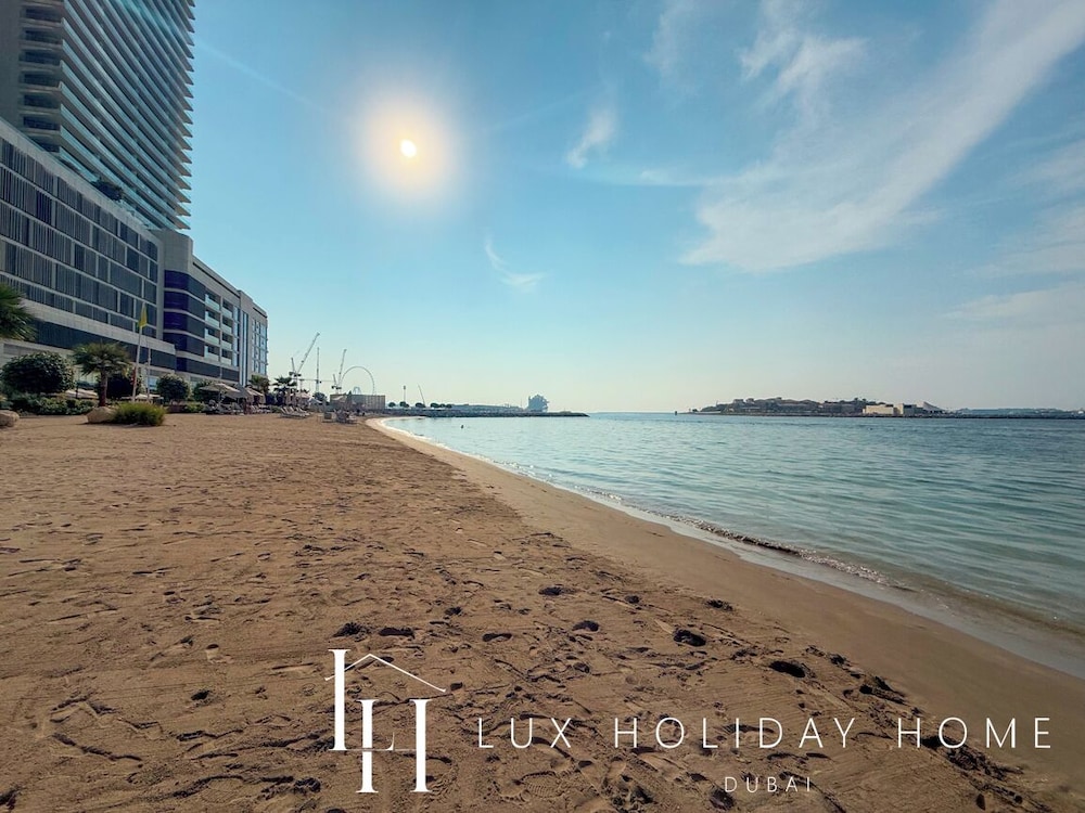LUX The Atlantis View Luxury Beach Suite