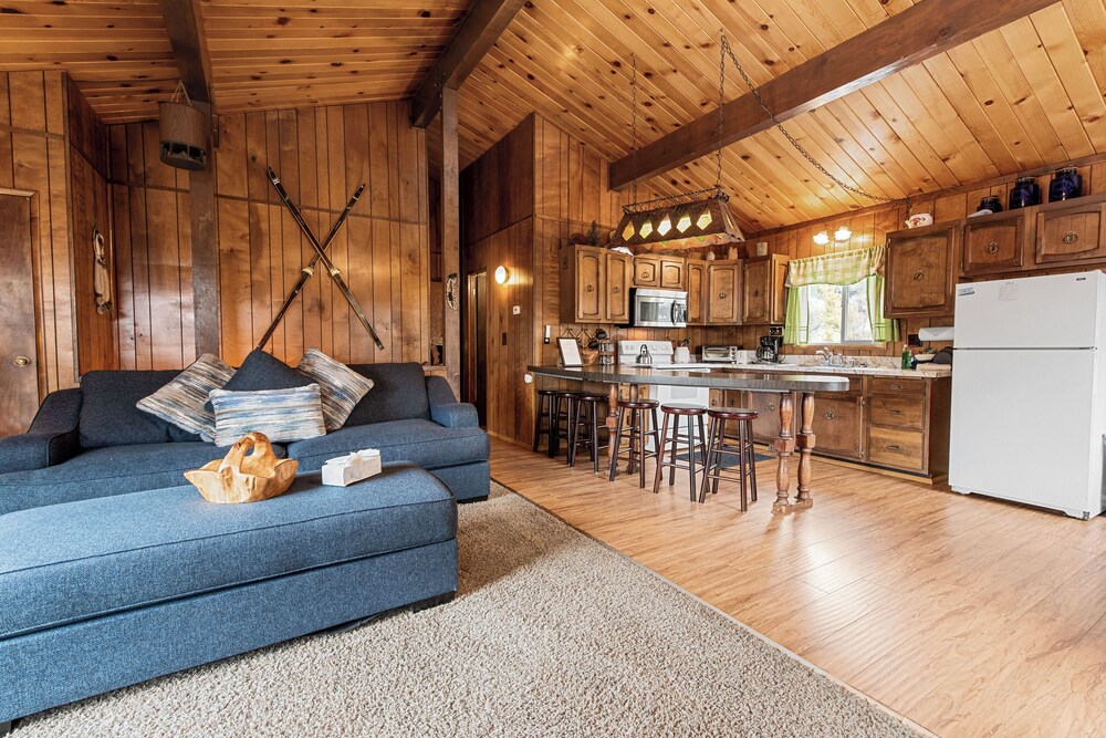 Forest Edge Retreat