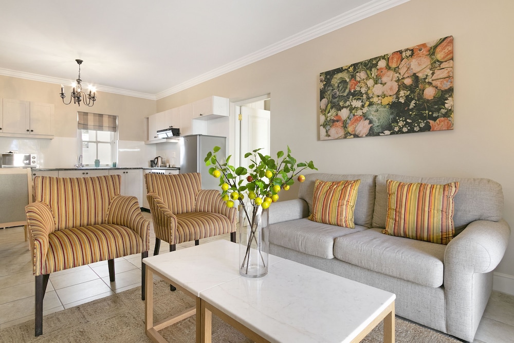 Winelands Golf Lodges at De Zalze