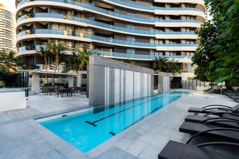 Luxury Sky High Escape with Ocean Views