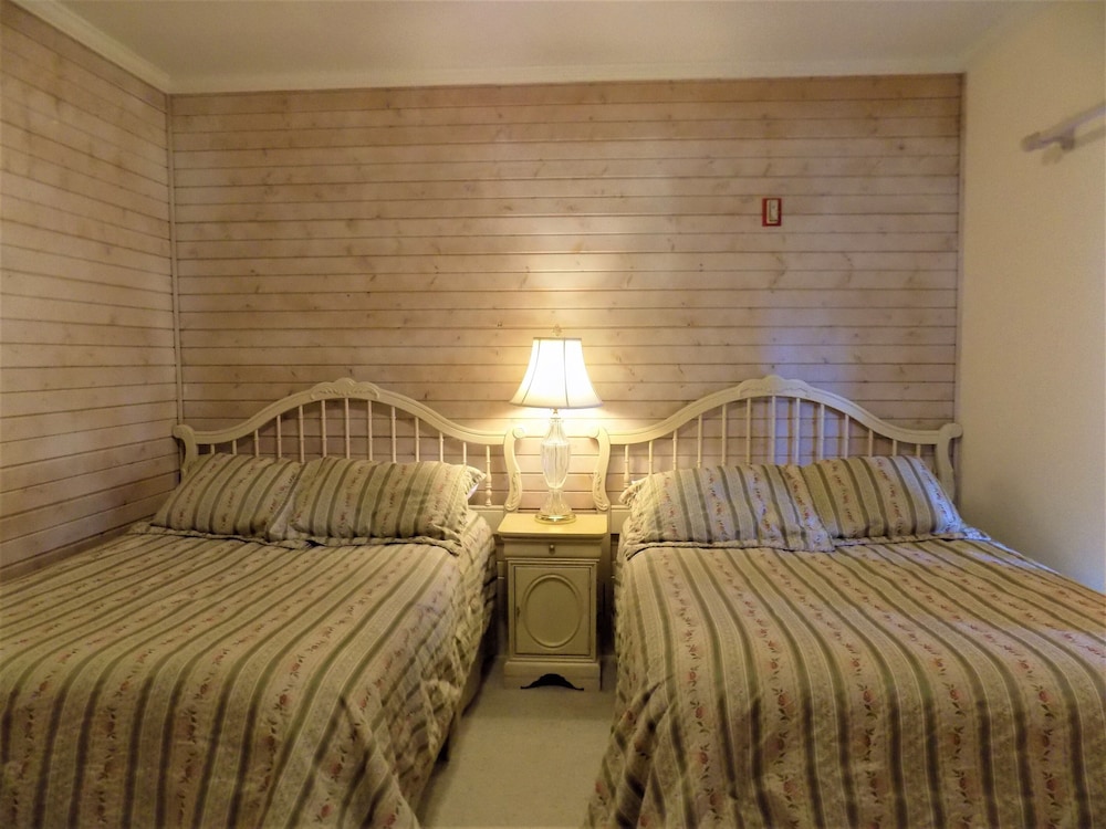 The Rukmapura Park Hotel