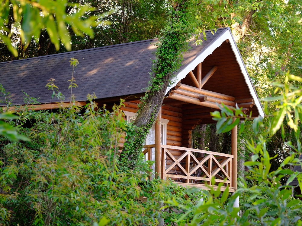 Log Cabin Kinoko No Sato
