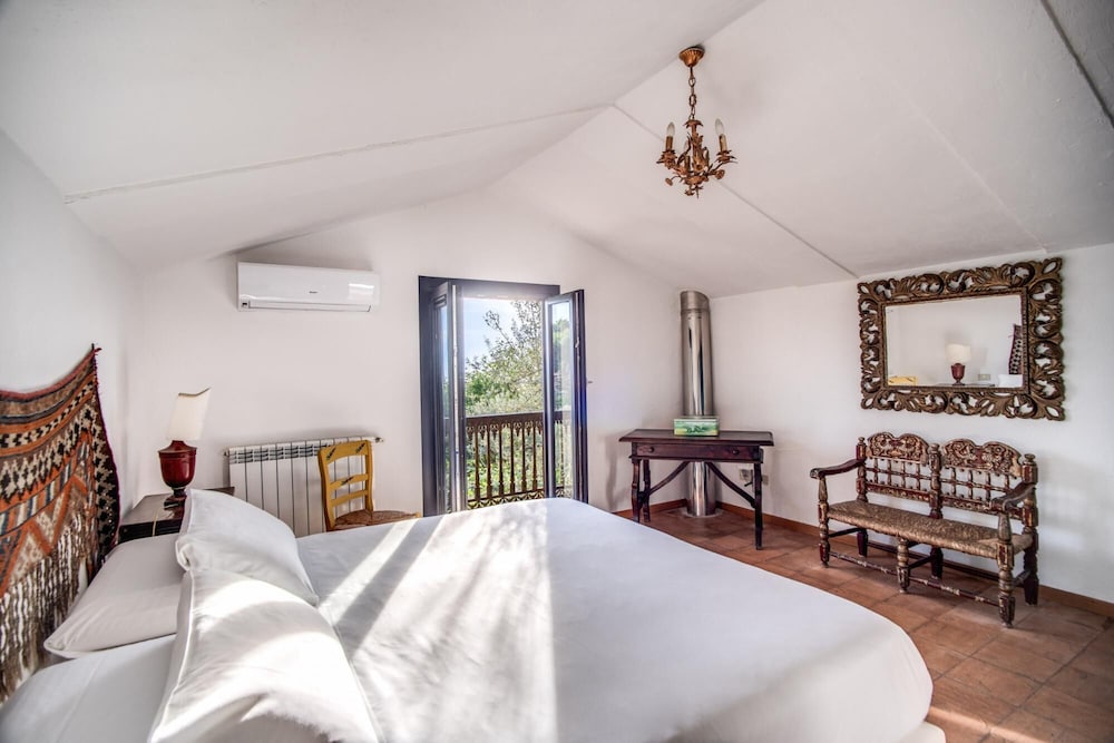 Villa Aragona in Massa Lubrense view 3