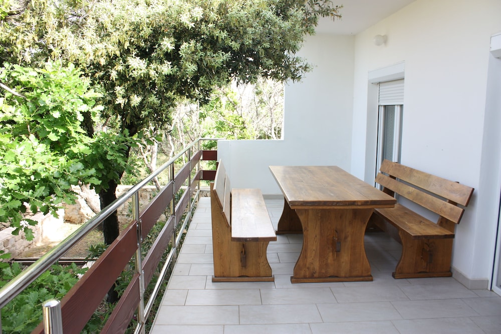Pintar Apartment view 3