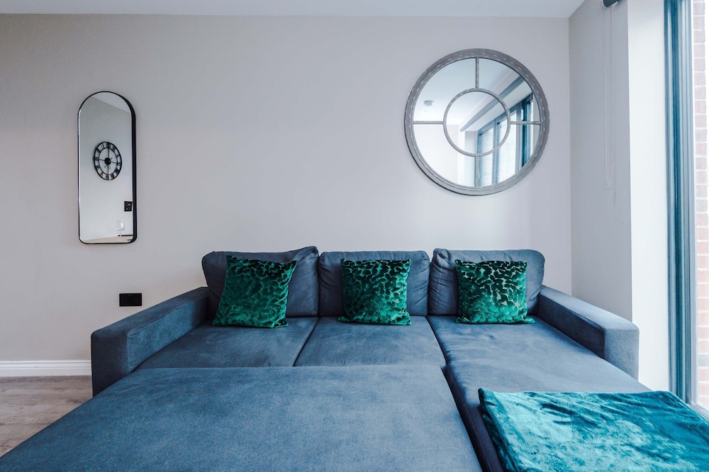 Stylish City Centre Apartment