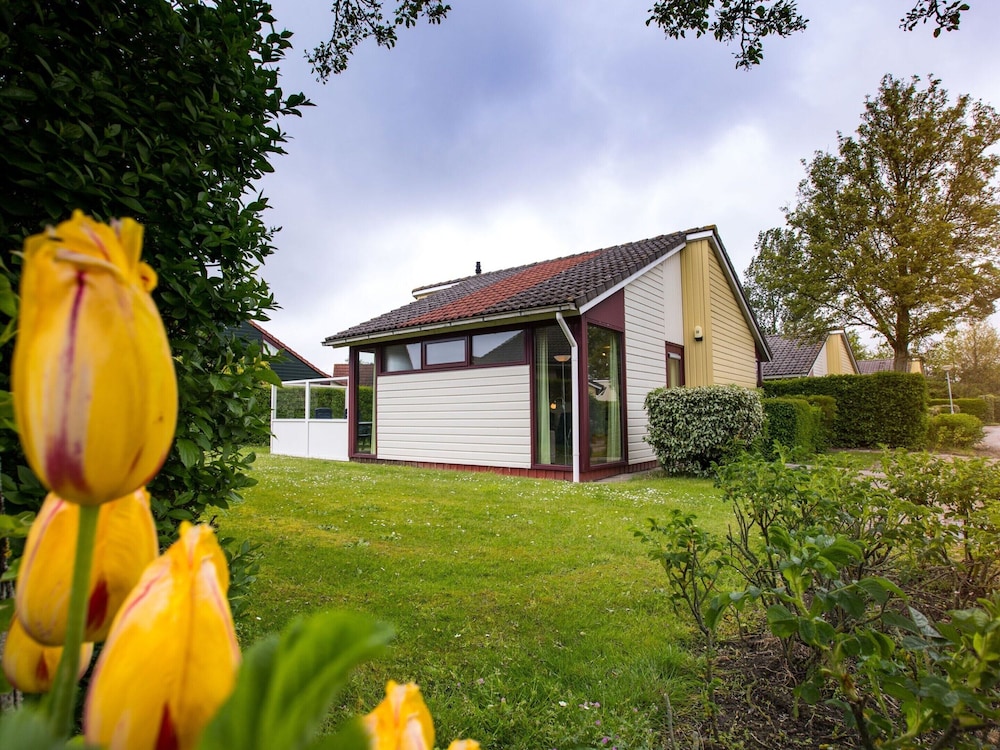 Cozy Holiday Home With a Dishwasher, in Zeeland view 4