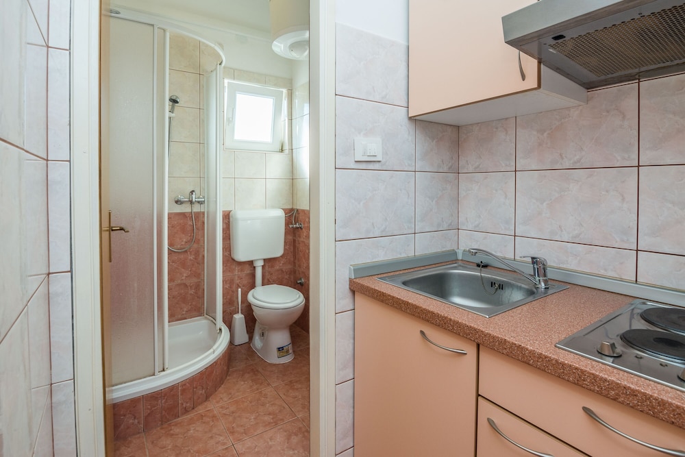 Apartment Basic 4 view 4