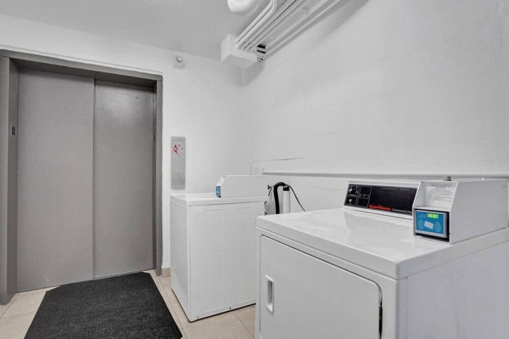 Boutique Luxury 2Br 2Ba Beach Intercostal View