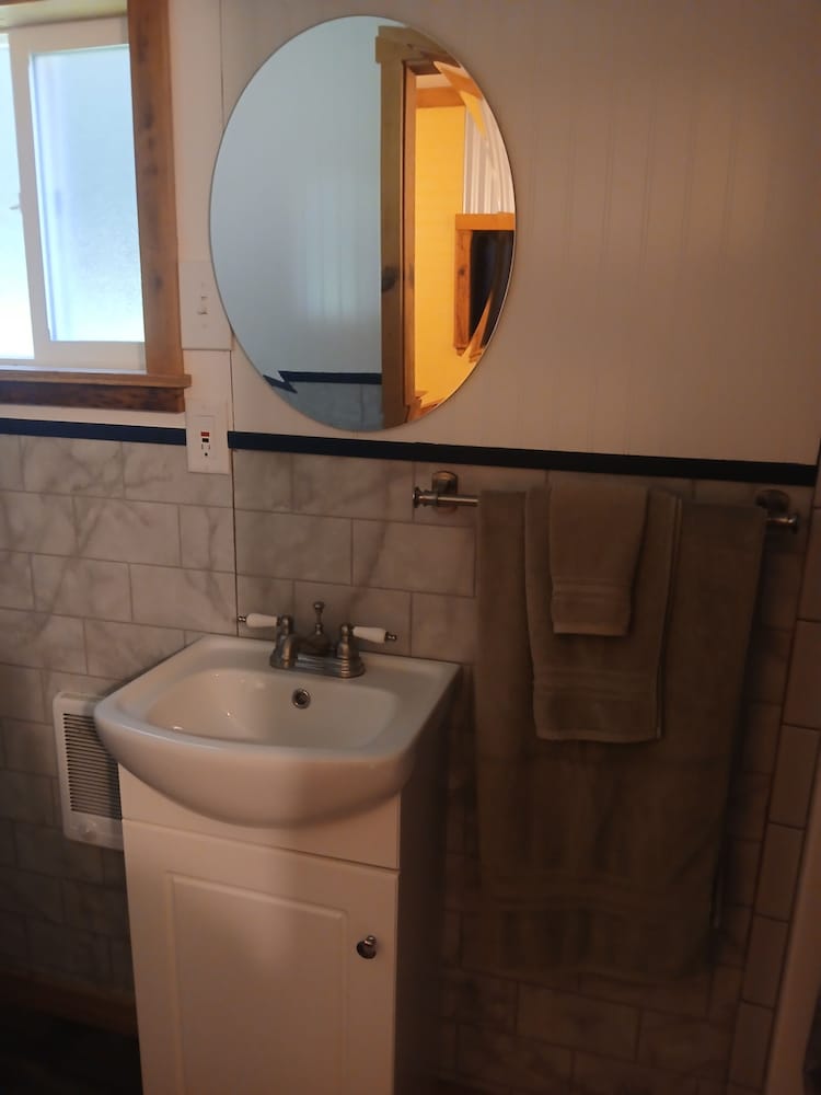 Reflections Inn
