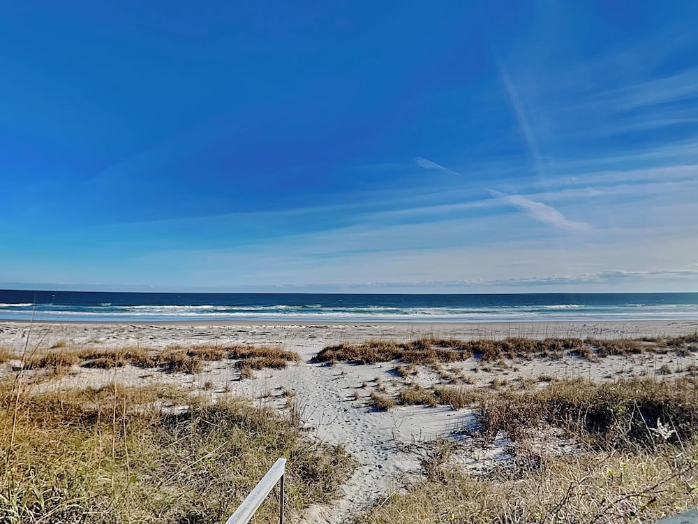 Bungalow by the Sea by Topsail Realty