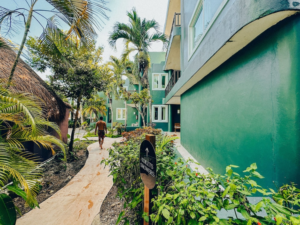 Viajero Bacalar Hostel