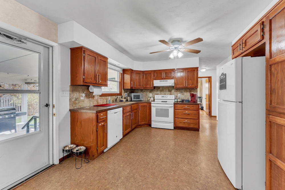 Cozy Loveland Ranch Perfect For Relaxation 3 Bedroom Home