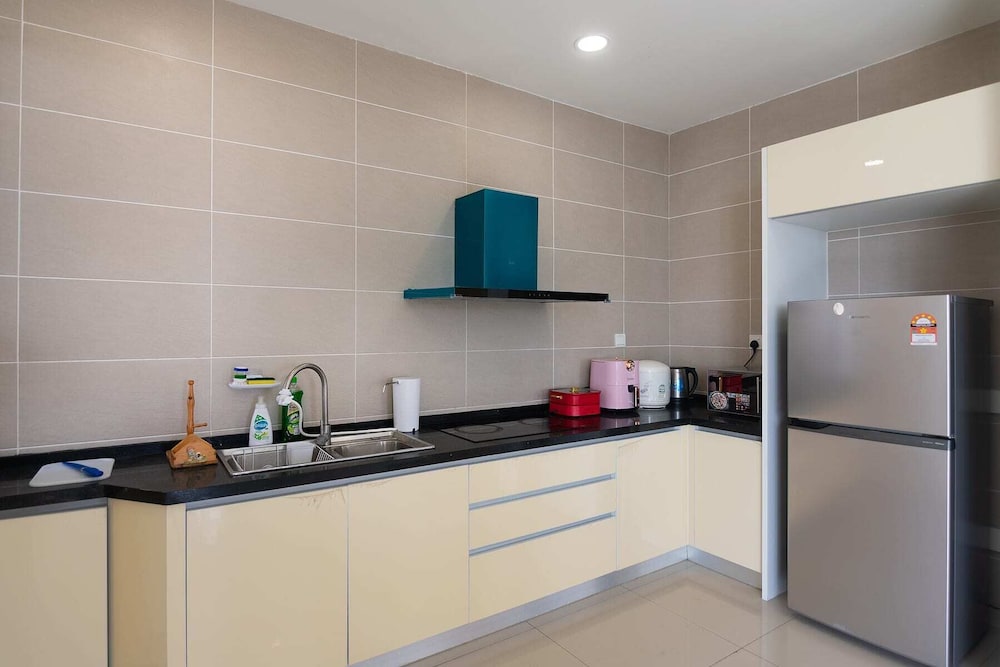 Lux Dpristine 3BR Home w Views, 5mins to Legoland