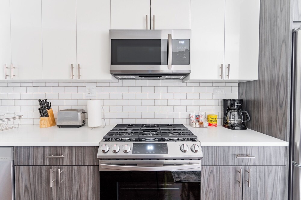 Well-Appointed 2BR - Cicero 2N