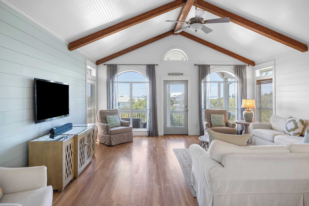 30A Beach House w/ Private Pool, Fire Pit, BBQ & Golf Cart to Rosemary Beach