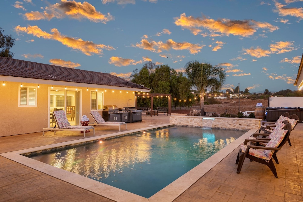 Bordeaux Private Pool Hot Tub Game Room Near Temecula Vineyards