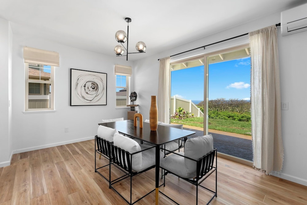 @ Marbella Lane - Mesmerizing Ocean + MT Views