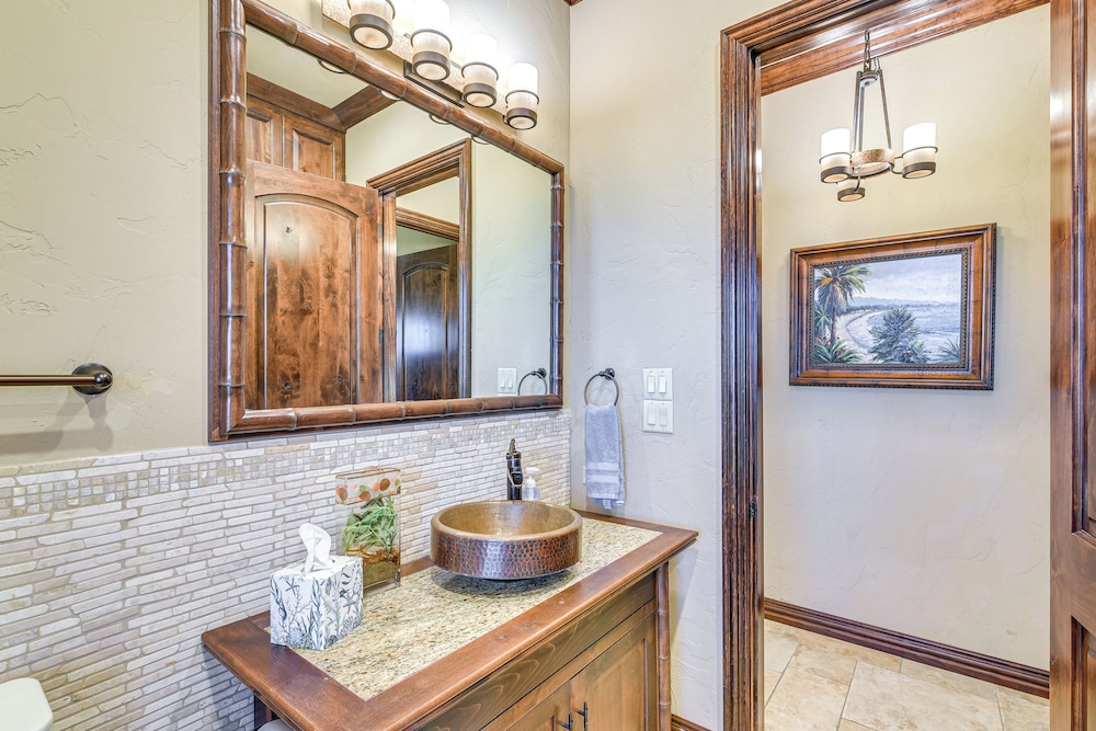 Beachfront Group Getaway on Bolivar Peninsula