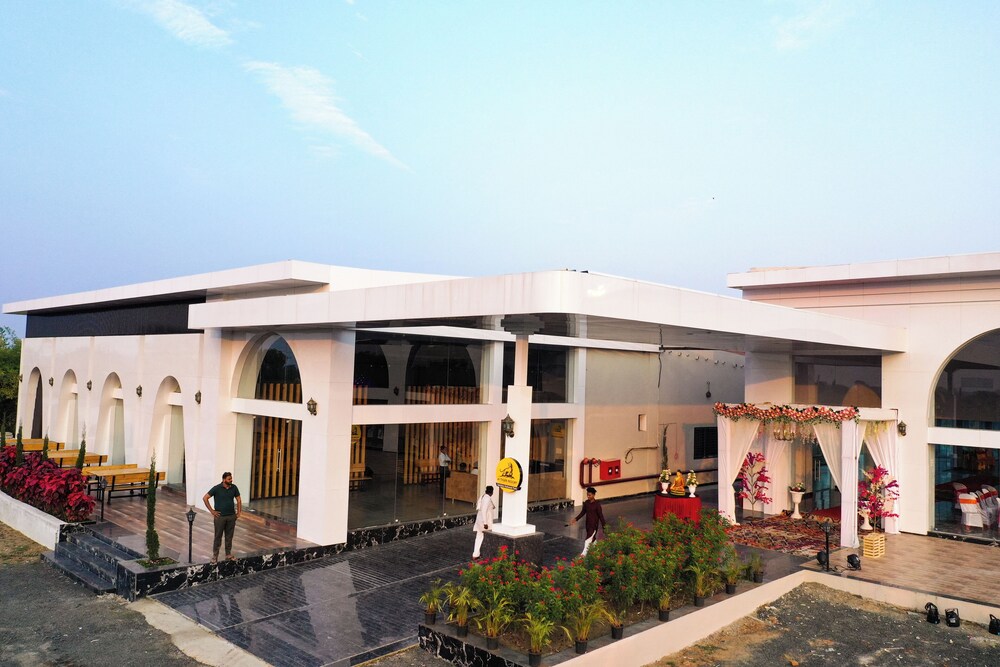 A1 Tiger Resort