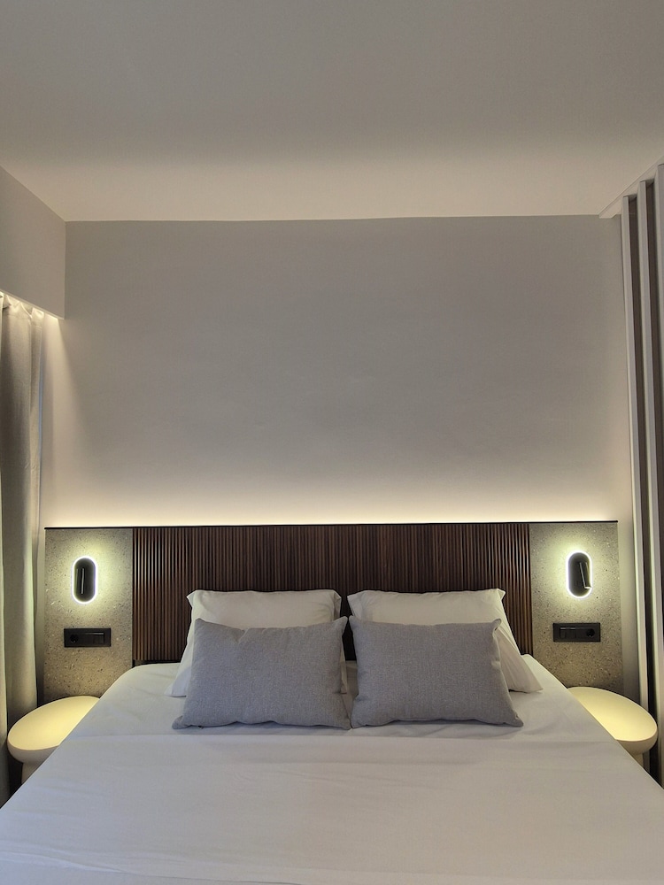 Shape Suites Athens