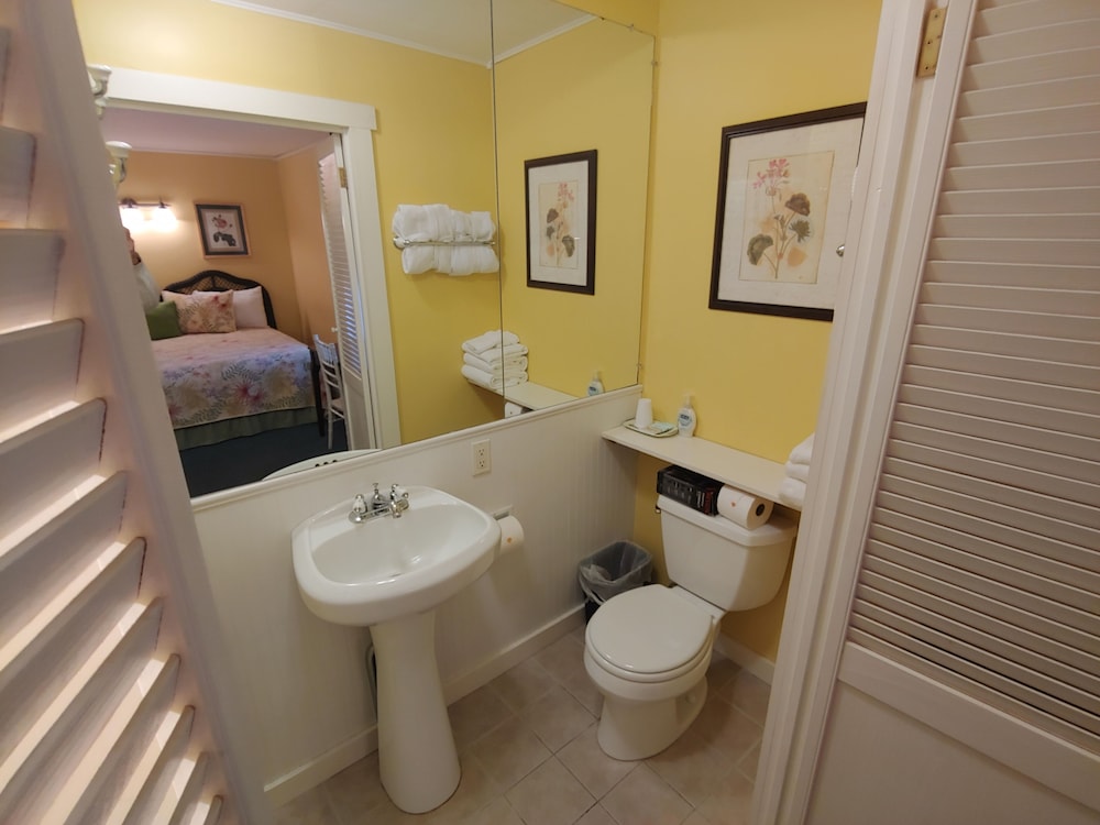 Island Guest House B&B