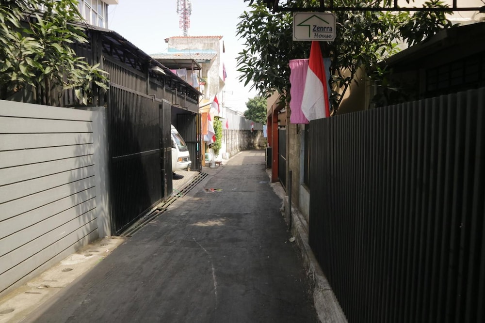 Zenrra House