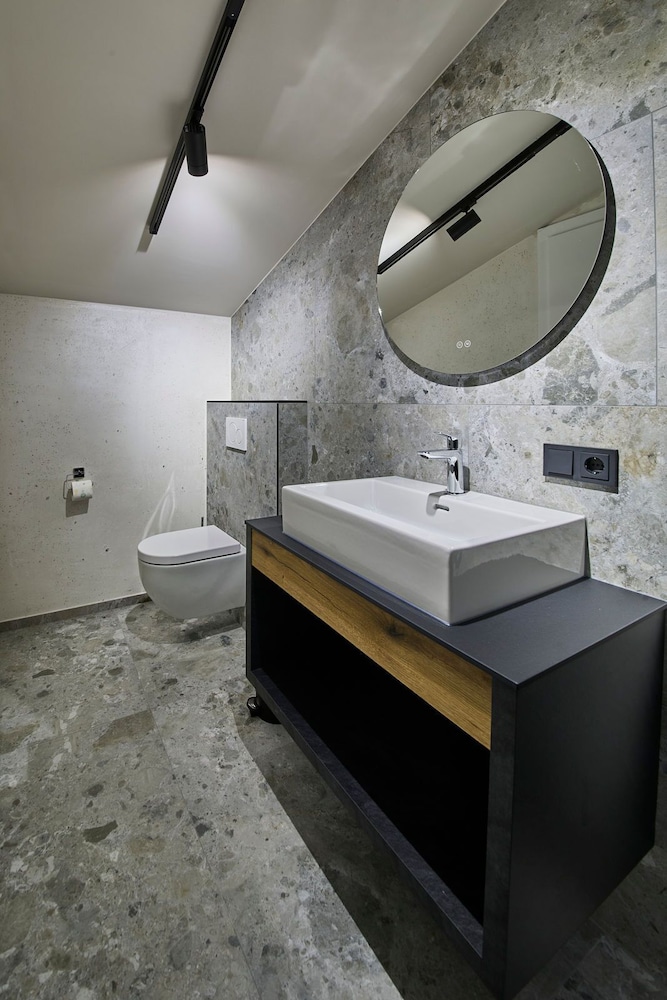 MiLa Apartments