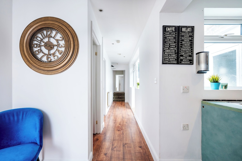 2 Bedroom flat in Putney by the river