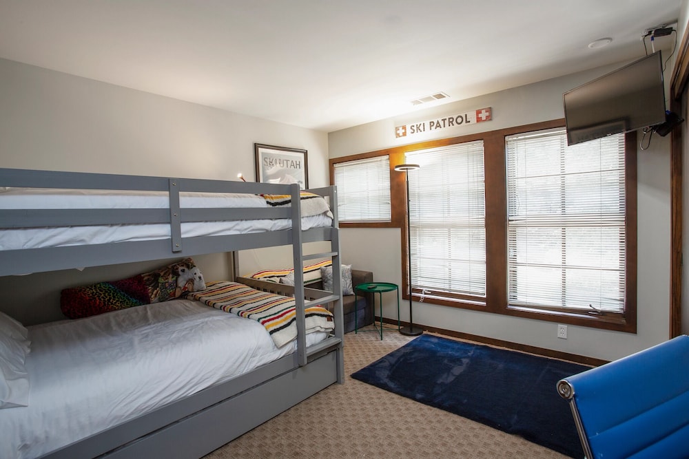 Stag Lodge at Deer Valley Resort - Three Bedroom Residence with Spa #9 3 Condo