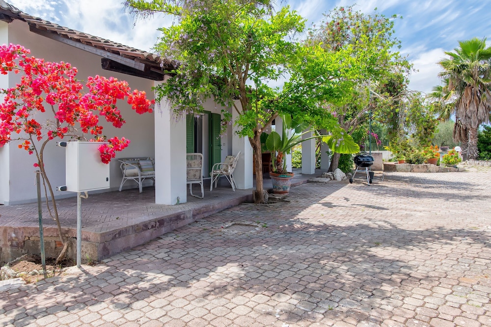 Sardinia Re - Villino Armidda view 5