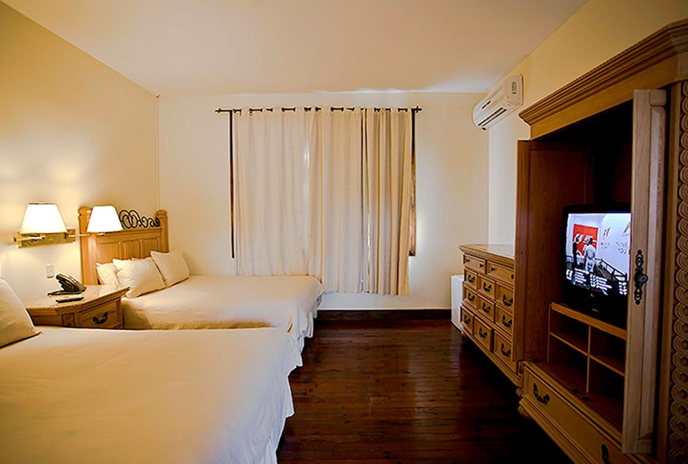 Telamar Resort