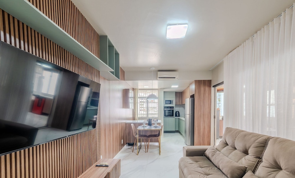 Apartment With Balcony and Barbecue Cec0801