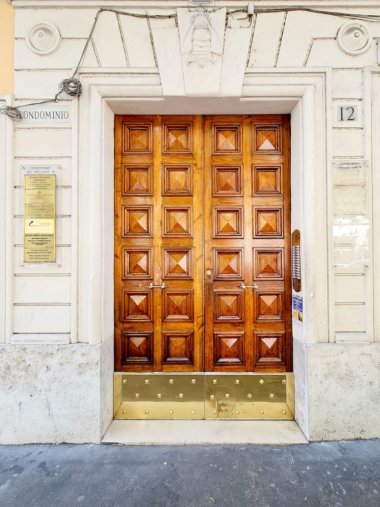 Rometobe Rooms & Hospitality