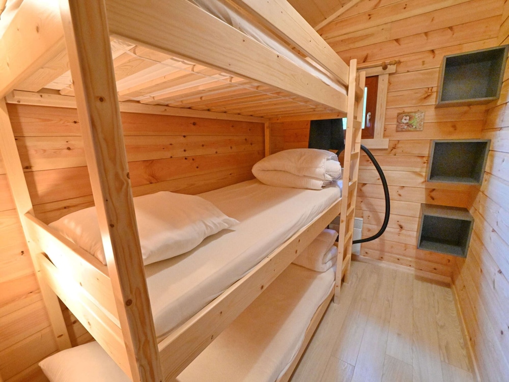 Cozy Holiday Home in Oignies-en-Thiérache near Forest view 4