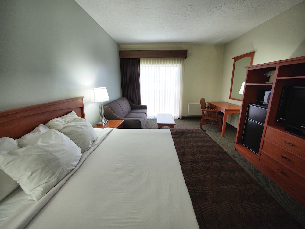 Cedar City Vacations - Stratford Court Hotel - Property Image 7